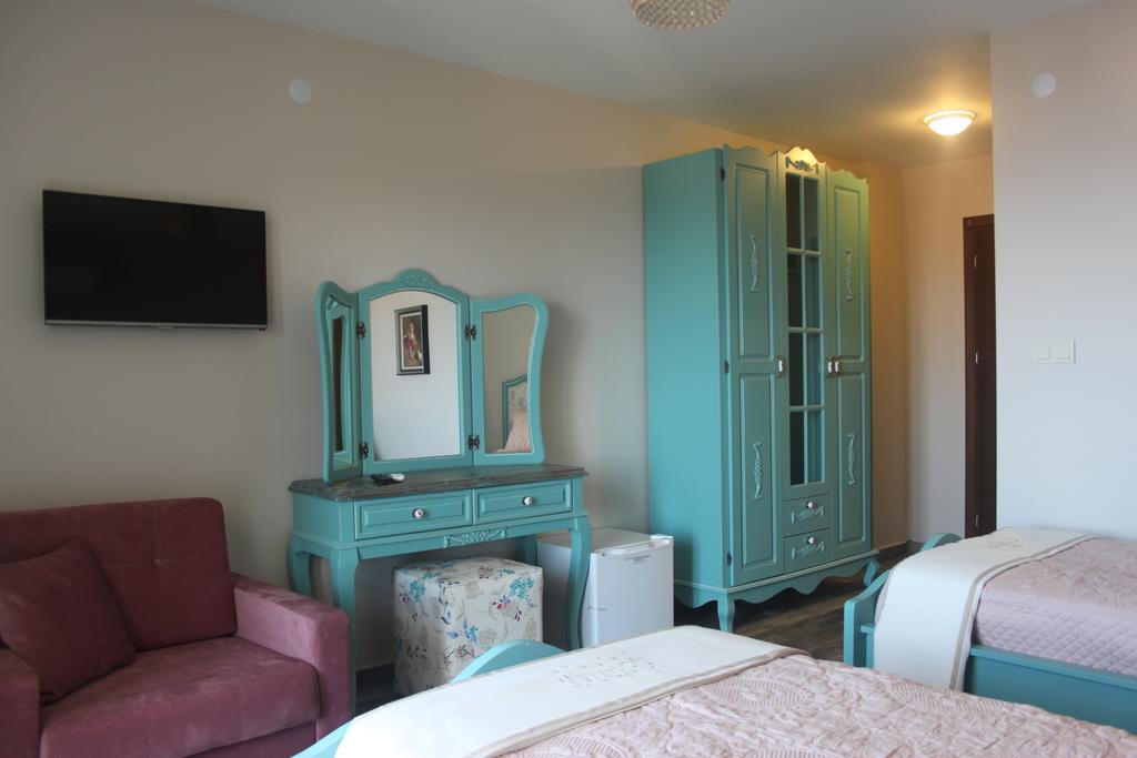 Niluefer Butik Otel (Adults Only) Ayvalik Quarto foto