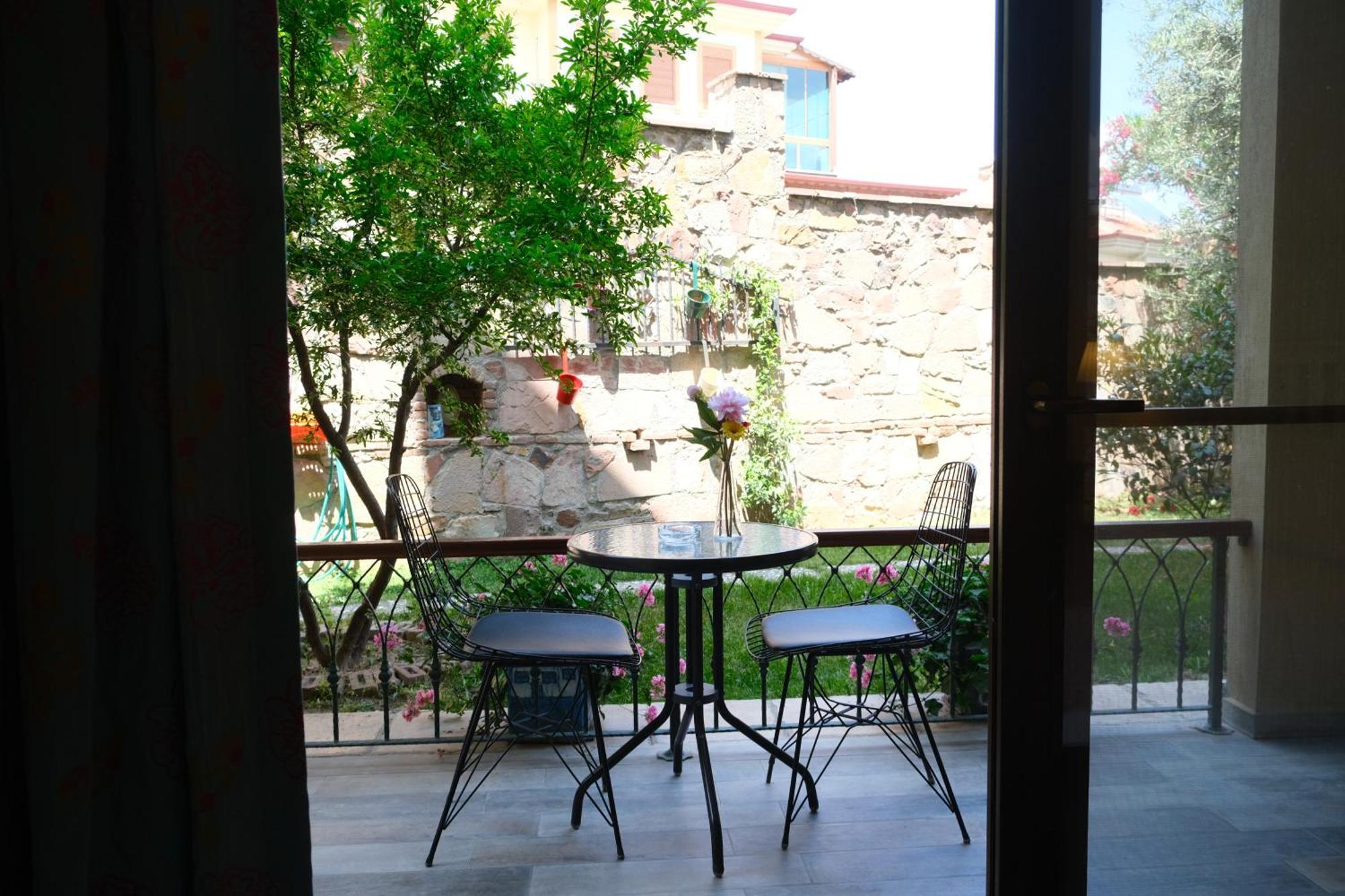 Niluefer Butik Otel (Adults Only) Ayvalik Exterior foto